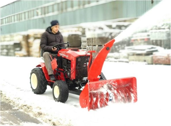 Sniego valymas mini traktoriumi